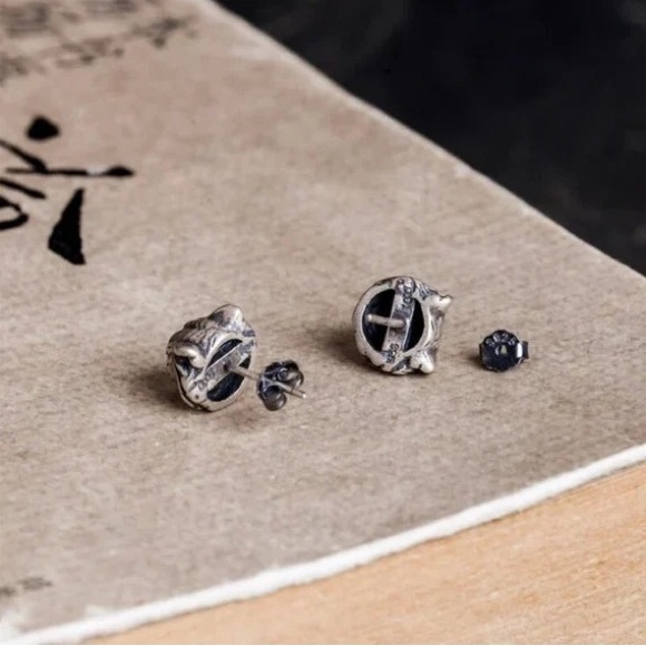 Single accent gothic style lion head stud earring S925 sterling silver retro - Picture 3 of 6